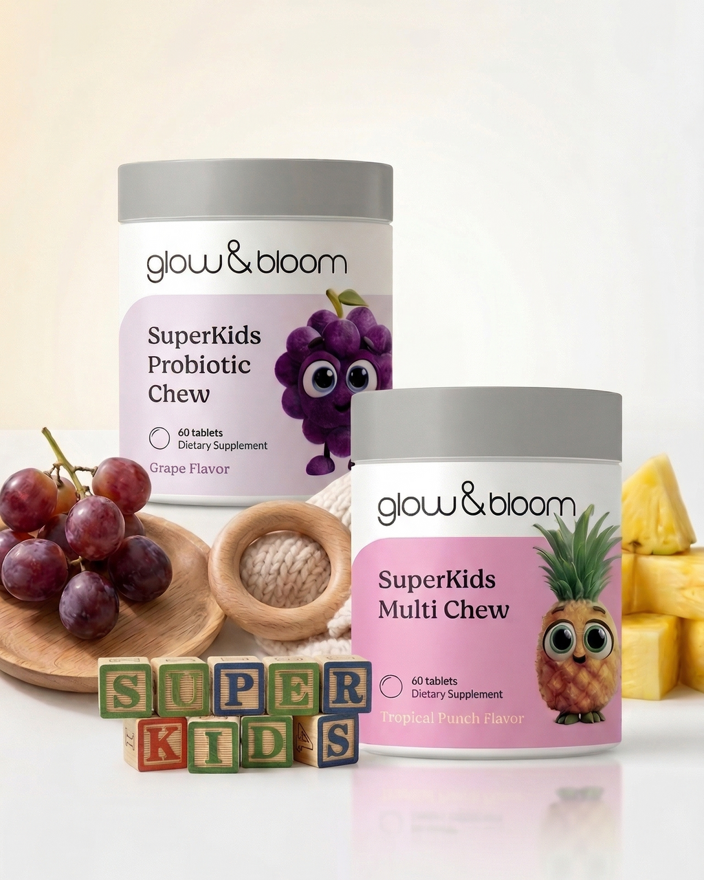 SuperKids Daily Essentials- Kit de suplementos naturales en tabletas masticables para niños: multivitaminas y probióticos